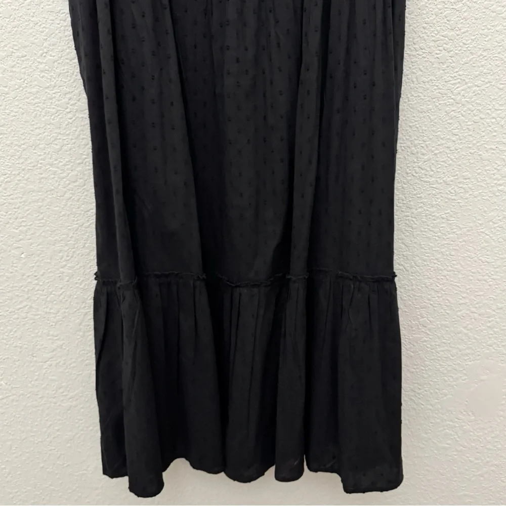 Old Navy Sleeveless Waist Defined Embroidered Clip Dot Maxi Dress Black NWT - Picture 7 of 16
